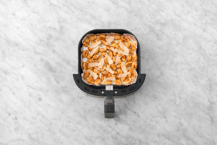 Cook the gnocchi