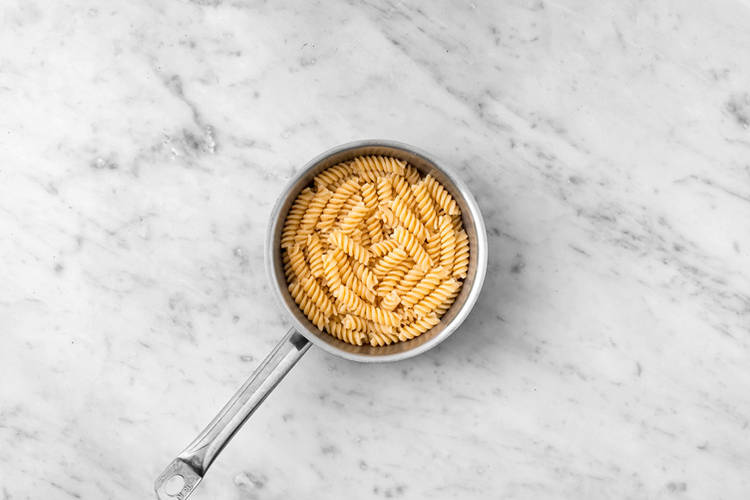 Cook fusilli
