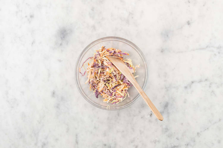 Préparer le slaw