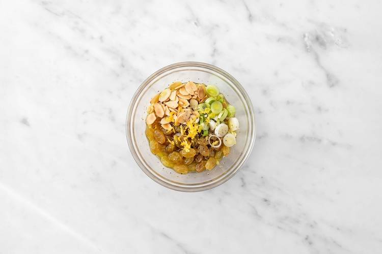 Préparer la gremolata et le houmous