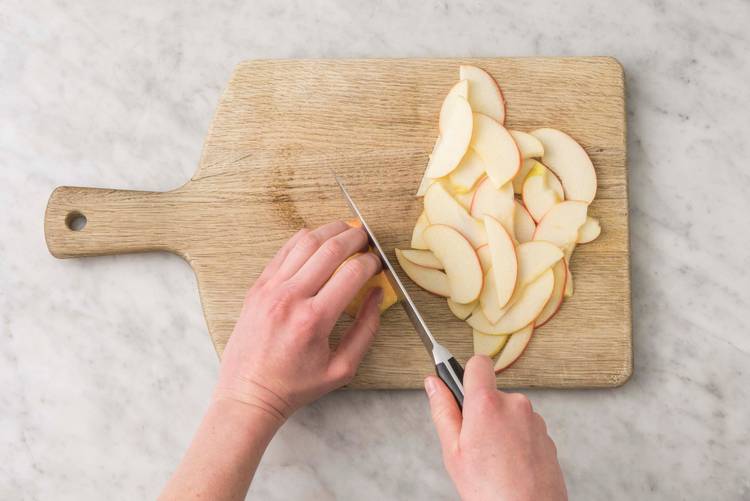 Apfel schneiden