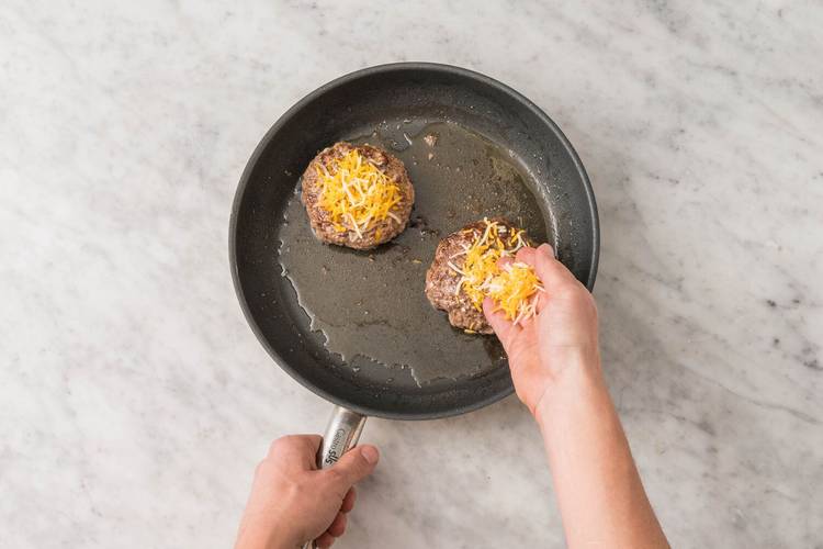 Burgerpatties anbraten