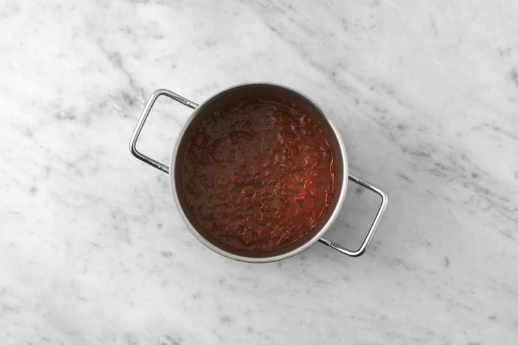 La sauce prend forme