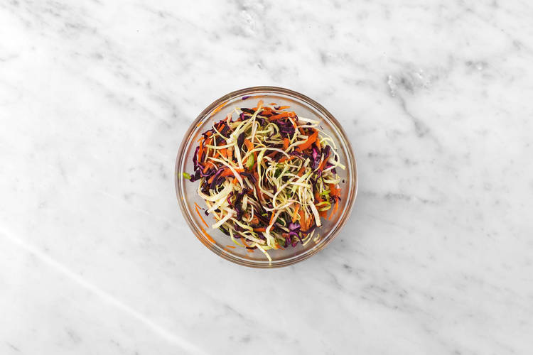 Préparer la salade de chou