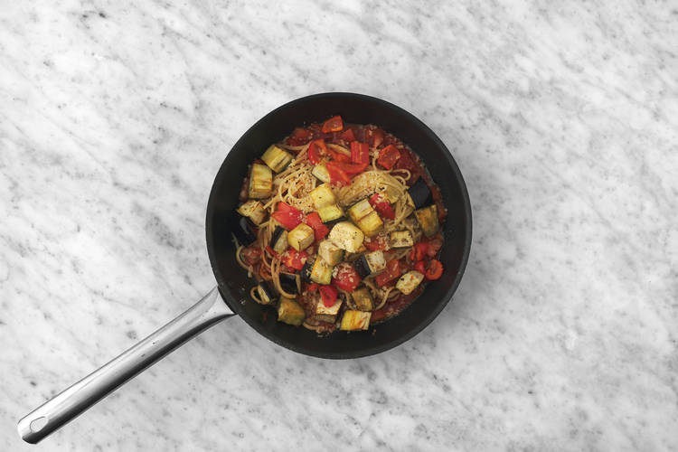Mix in the Veg and Pasta