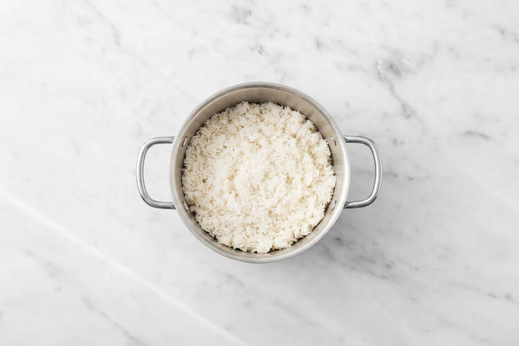 Cook the ginger rice