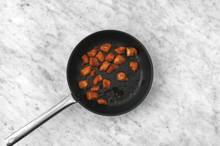 Cook the halloumi