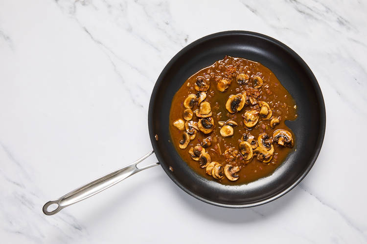 Make mushroom sauce