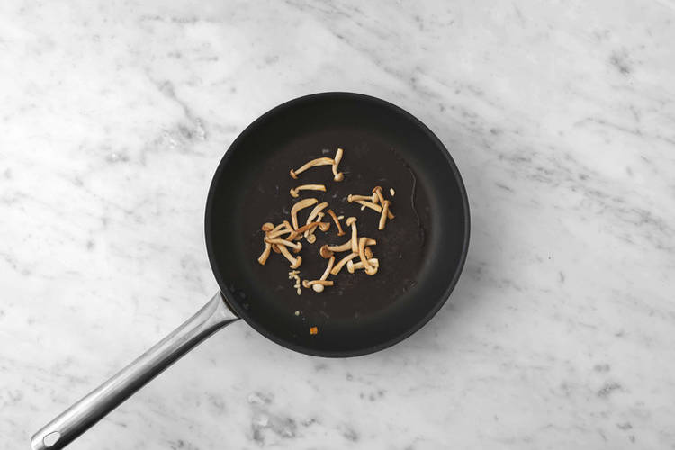 Pilze braten