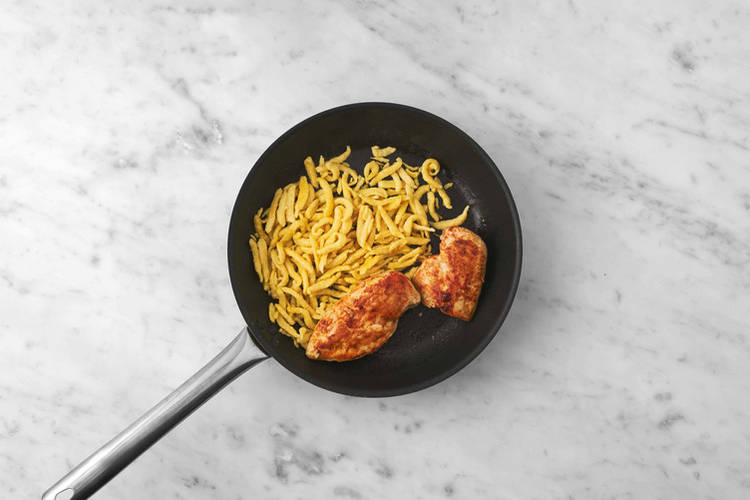 Fleisch & Spätzle braten