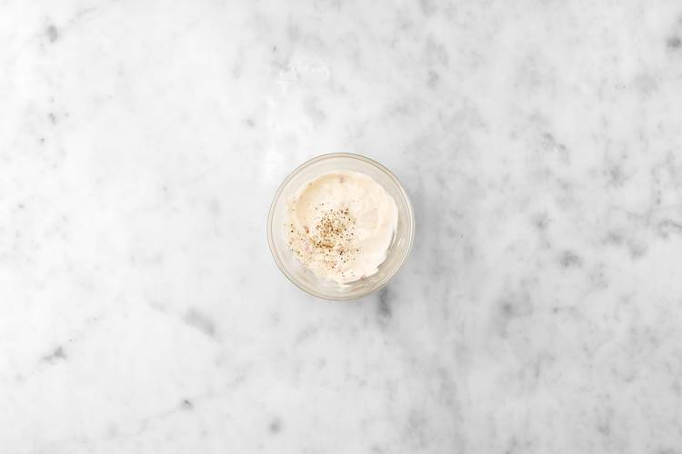 Für die Sesam-Mayonnaise