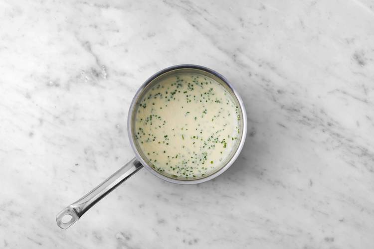 Préparer la sauce Alfredo