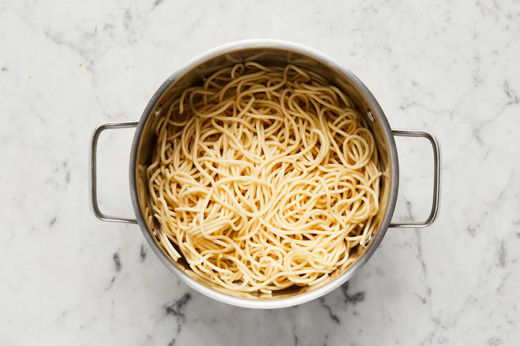 Cook spaghetti