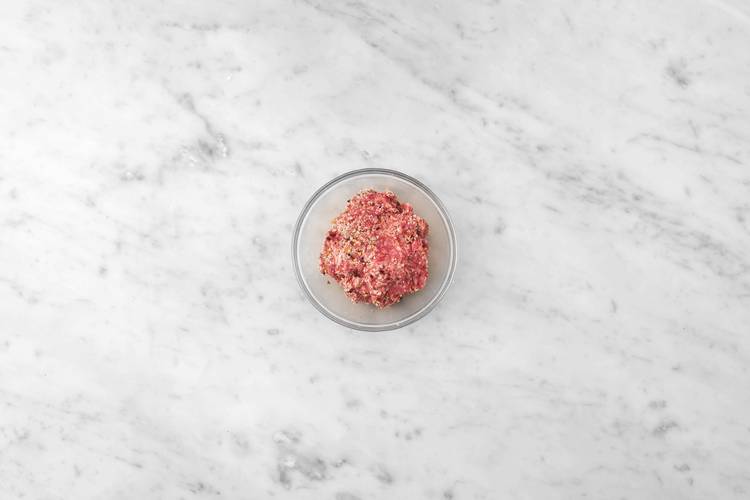 Form meatballs