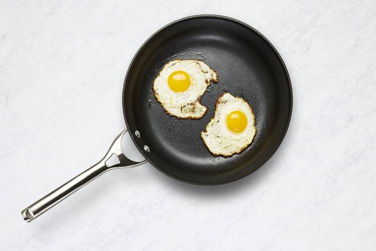 Fry eggs