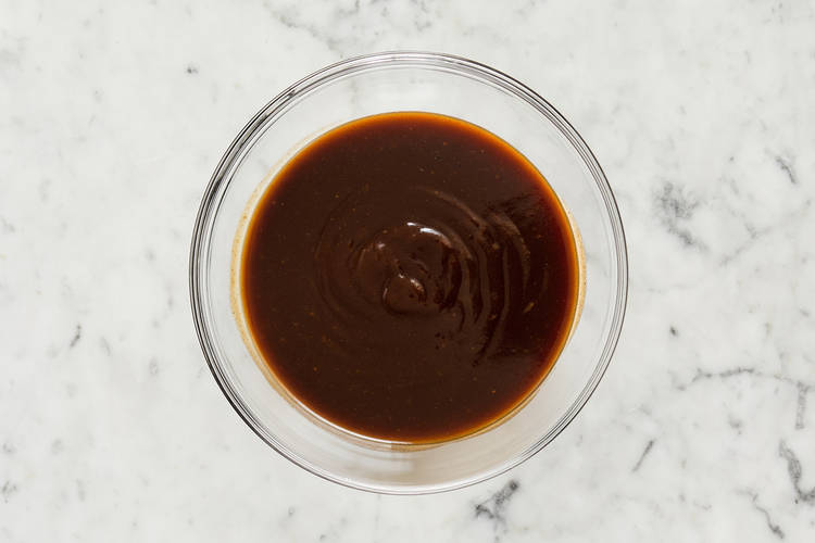 Préparer la sauce aux arachides