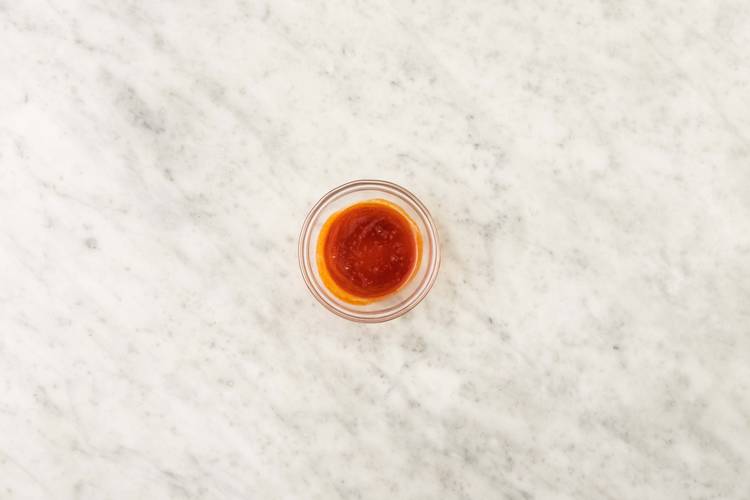 Préparer la sauce sucrée et épicée