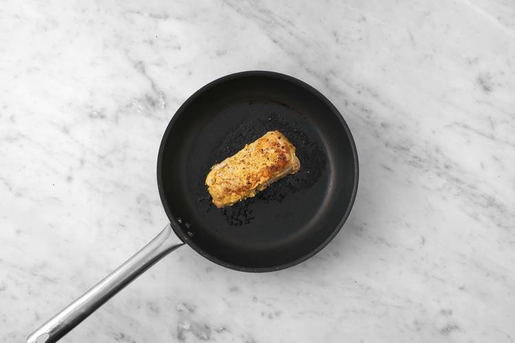 Préparer et saisir le porc
