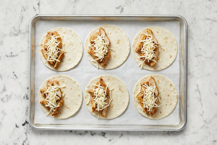 Assembler les quesadillas