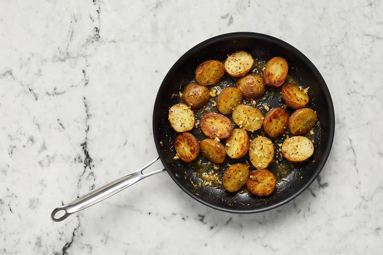Crisp and flavour potatoes