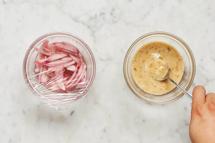 Pickle Shallot & Make Aioli