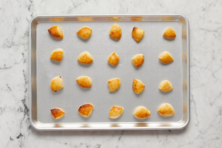 Bake Mini Biscuits
