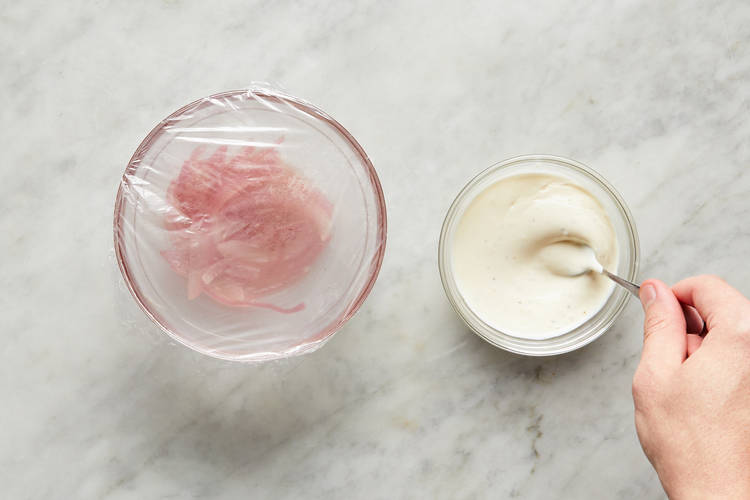 Pickle Onion & Mix Aioli