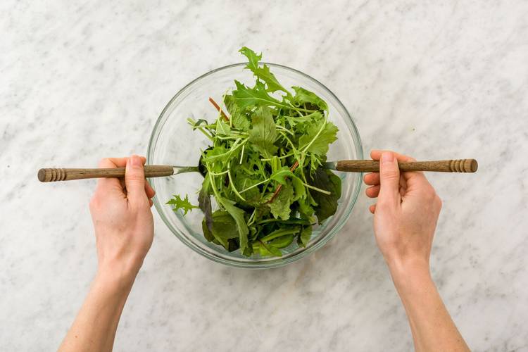 Salat mischen