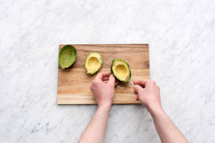 Prepare avocado.