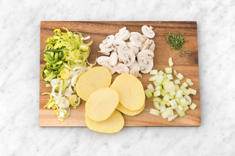 Prepare veggies.