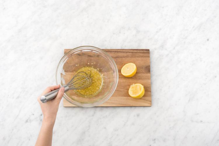 Make the citronette dressing