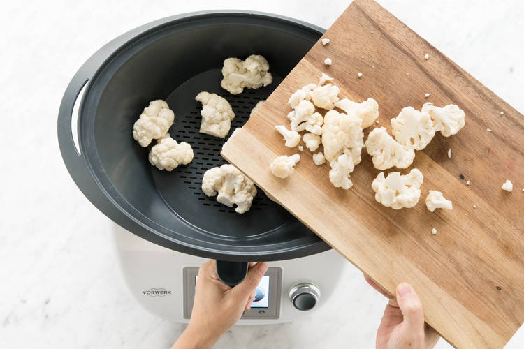 Blumenkohlröschen dazugeben