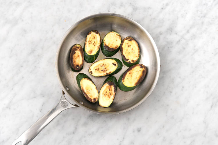 Char courgette.