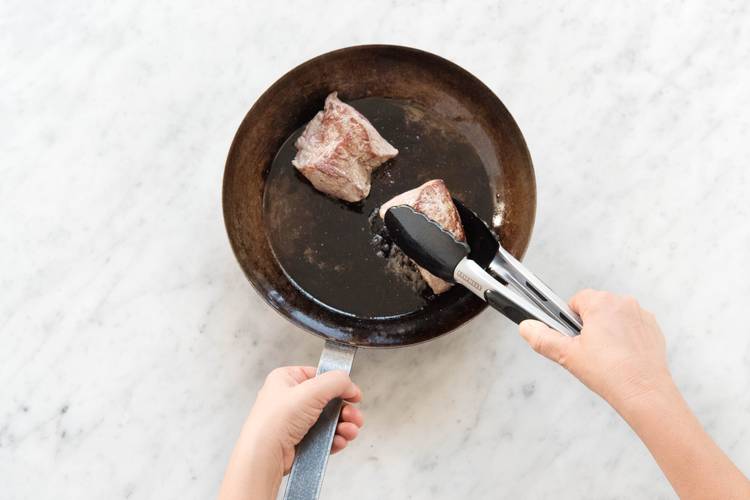 Rindfleisch anbraten