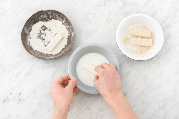 Feta mit Sesam panieren