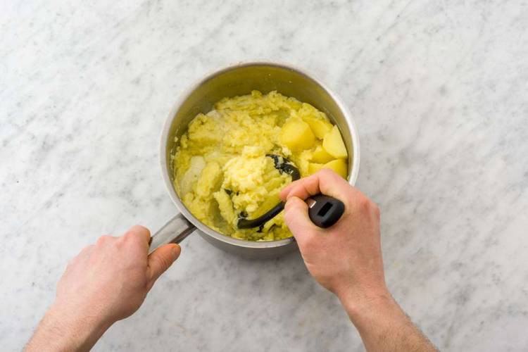 Mash potatoes