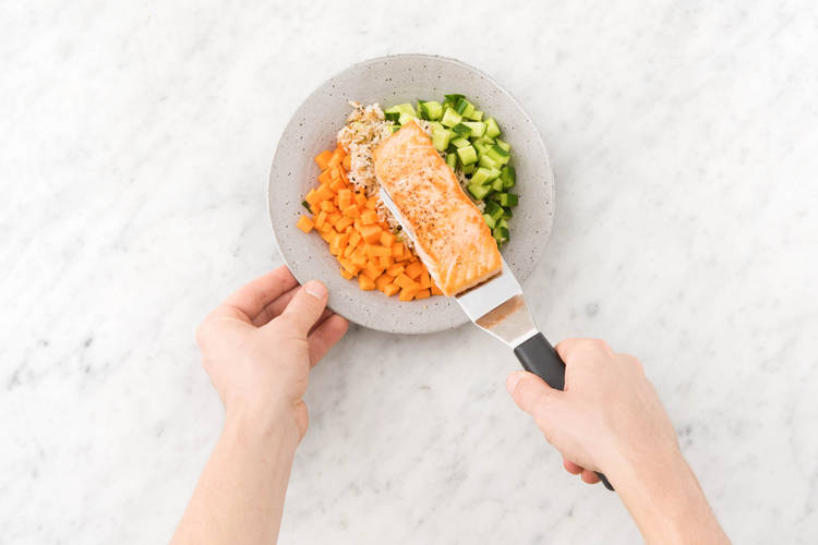 Create the sushi bowl
