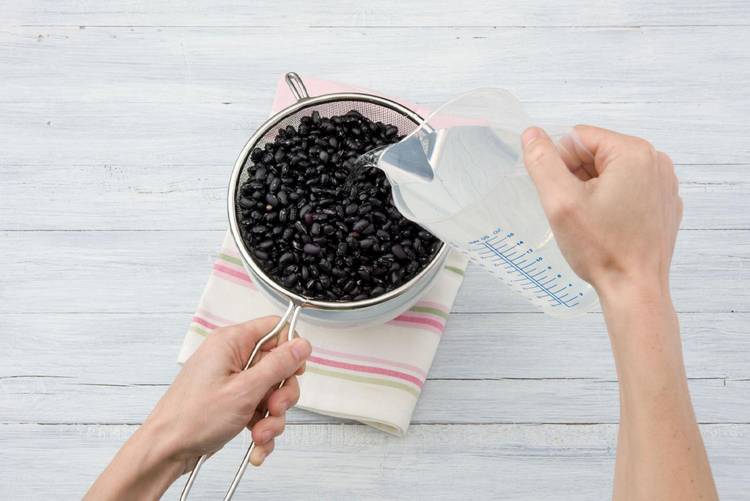 Drain and rinse the beans