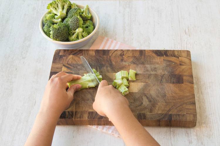 Prepare the broccoli
