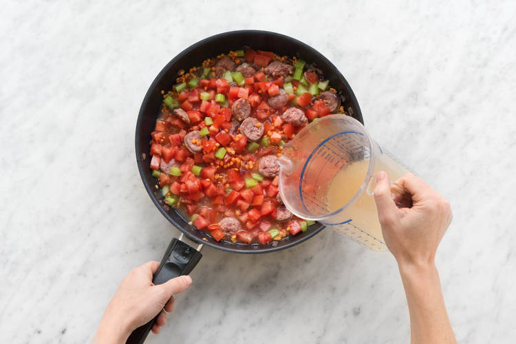 Heißes Wasser zugeben