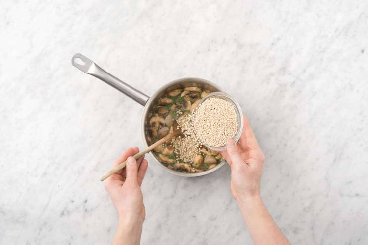 Simmer couscous