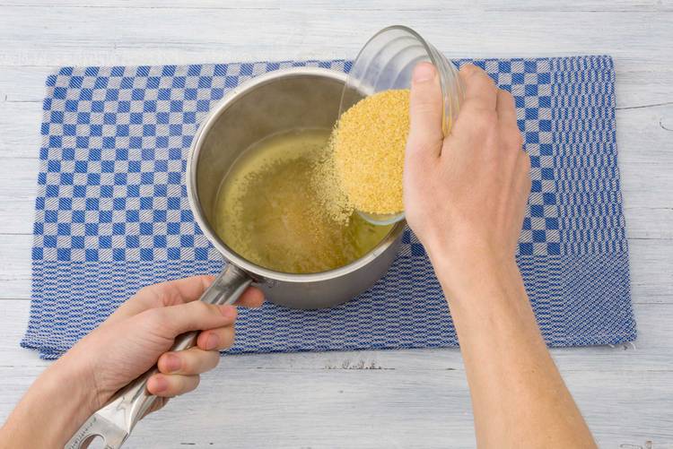 Bulgur einrühren
