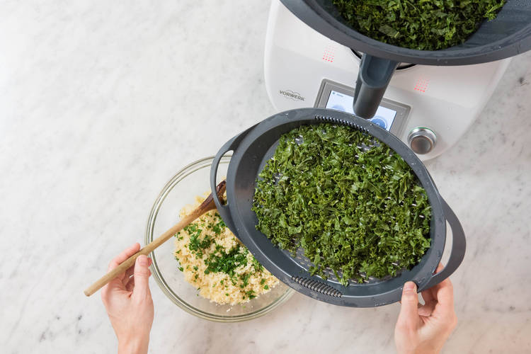 Gegarten Grünkohl zufügen