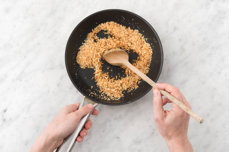 Cook breadcrumbs.
