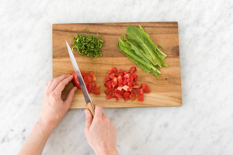 Tomaten würfeln