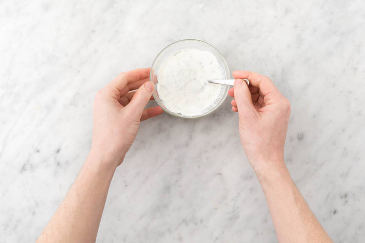 MAKE THE MINTY YOGHURT