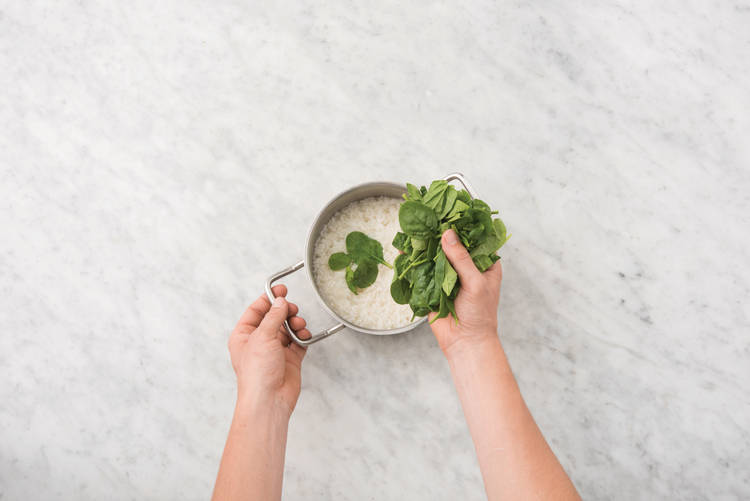 COOK THE SPINACH RICE