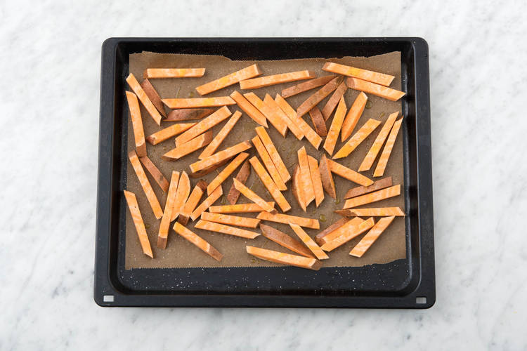 BAKE THE SWEET POTATO FRIES
