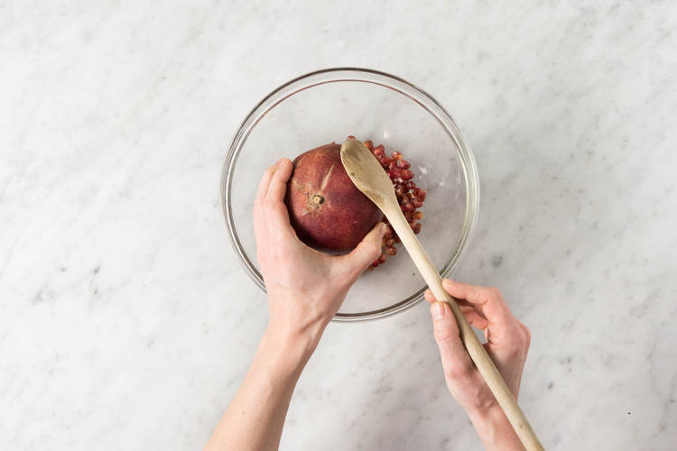 Granatapfel entkernen