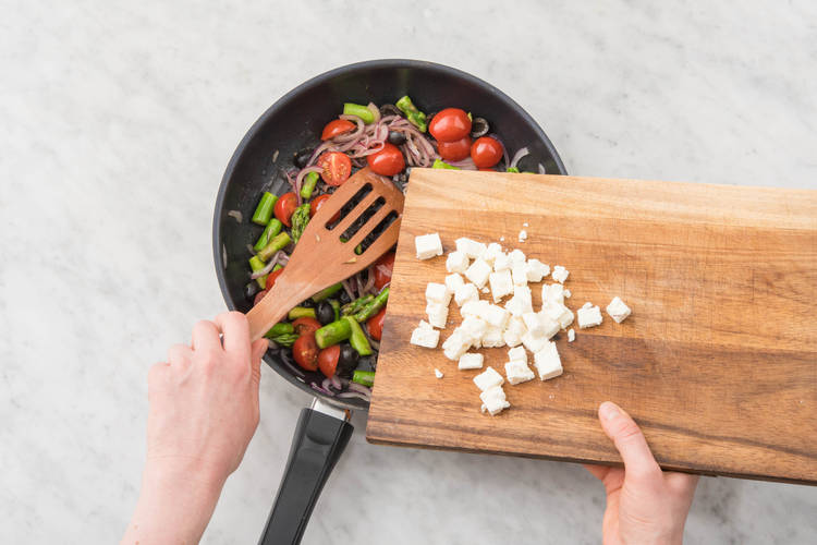 Feta hinzugeben